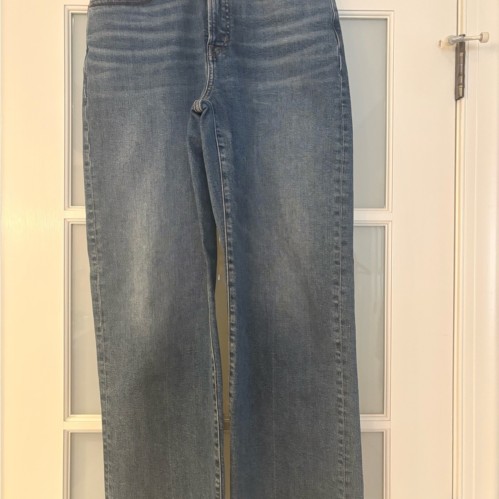 Madewell The Perfect Vintage 
Wide Leg Jeans 27
Versatile Medium wash